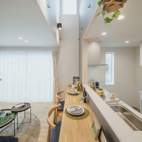 ホールとつながる吹抜け