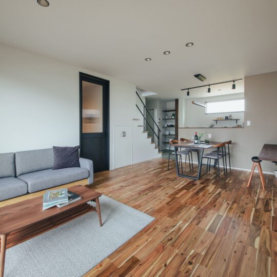 無垢材を贅沢に使ったLDK