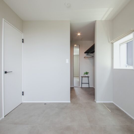 グレーのフロアタイル