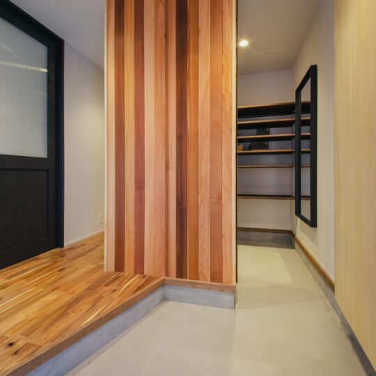 レッドシダーの壁