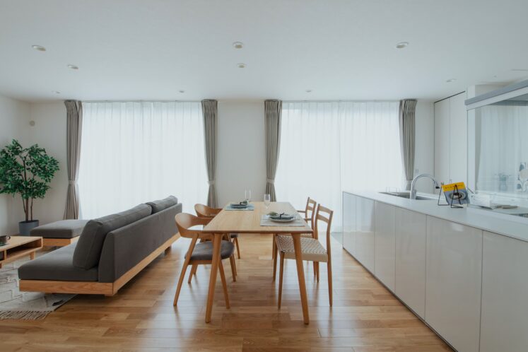 【ルームツアー】今、選ぶなら「半平屋」！ 1階寝室で叶える32坪の「完結型」な暮らしと設計の極意